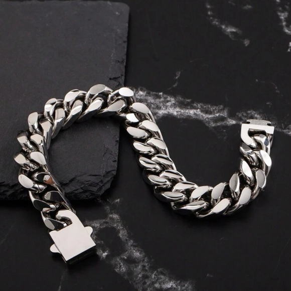 Men Silver 13mm Wide Stainless Steel Miami Curb Chain Bracelet - Picture 5 of 8